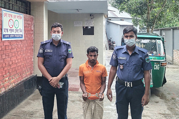 কামারখন্দে পুকুর খনন করায় যুবকের কারাদণ্ড