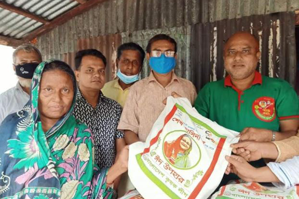 কিশোরগঞ্জে কৃষক পরিবারকে প্রধানমন্ত্রীর ঈদ উপহার 