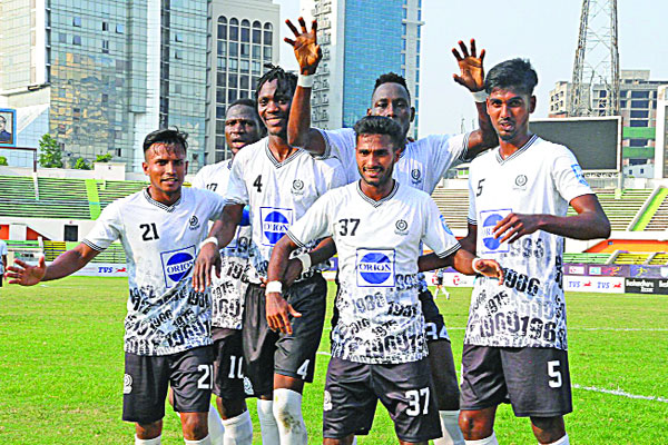 মোহামেডানের হ্যাটট্রিক জয়
