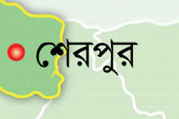 শেরপুরে যৌতুকের টাকা না দেওয়ায় গৃহবূধকে ঘরছাড়া করার অভিযোগ