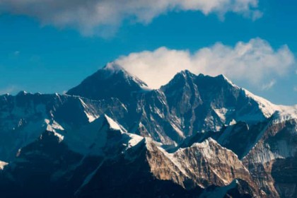 এভারেস্টে এবার বিভক্তি রেখা টানছে চীন!