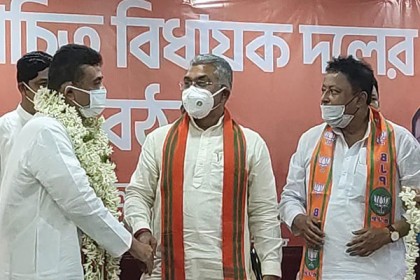 সেই শুভেন্দুই হলেন মমতার বিরোধী দলনেতা