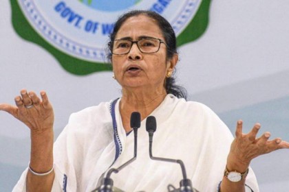 লকডাউন দিলে মানুষ খেতে পাবে না : মমতা

