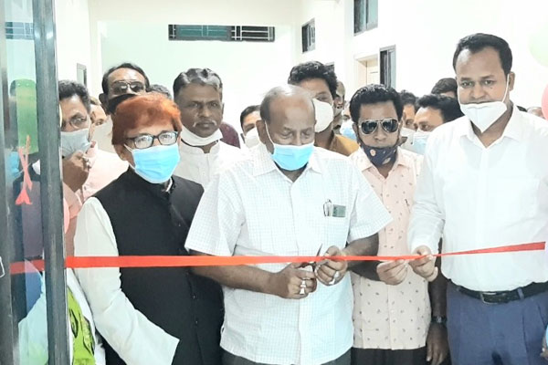 নাটোরে স্বাস্থ্য কমপ্লেক্সে সেন্ট্রাল অক্সিজেন সরবরাহের উদ্বোধন