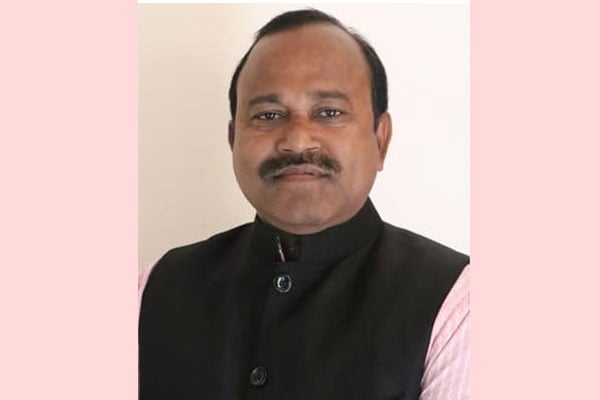 রাজশাহীতে উপজেলা চেয়ারম্যানের বিরদ্ধে কর্মকর্তাকে হত্যার হুমকির অভিযোগ