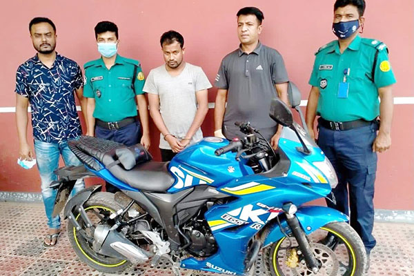 সিলেটে চোরাই মোটরসাইকেলসহ ছাত্রলীগকর্মী আটক