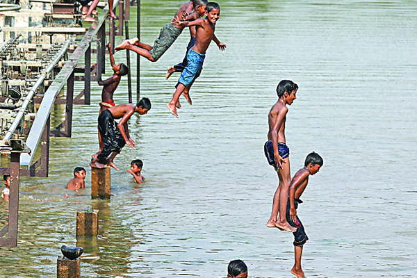  বৈশাখের জলকেলি