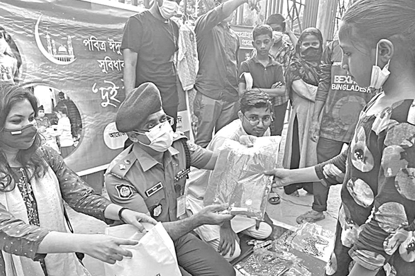 ২ টাকায় মিলছে ঈদের নতুন পোশাক