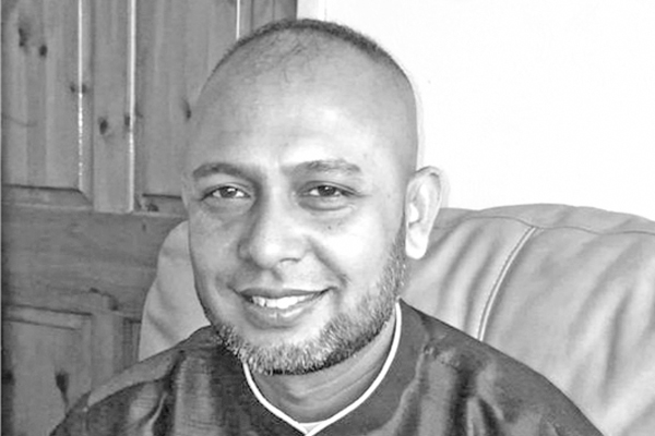 পুরস্কার ঘোষণার পরও অধরা খুনি
