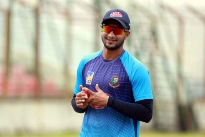 পিএসএল খেলতে যাচ্ছেন না সাকিব