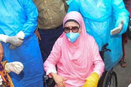খালেদাকে বিদেশে চিকিৎসার সুযোগ দেওয়ার দাবি গণফোরামের