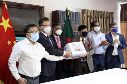 চীনা টিকা পেতে দেরি হওয়ায় কাউকে দোষারোপ করার সুযোগ নেই: পররাষ্ট্রমন্ত্রী 

