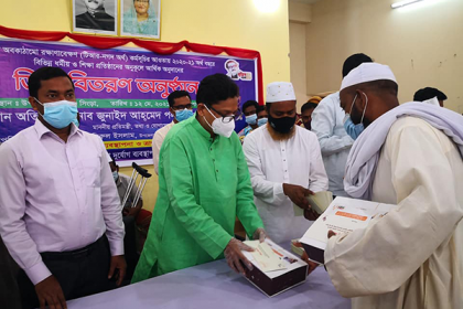 স্বচ্ছতার সাথে সরকারের অনুদান আমরা পৌঁছে দিয়েছি : পলক
