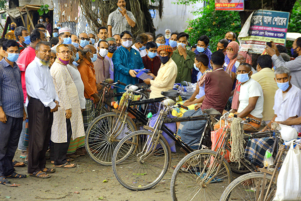'দেশে খাদ্যের কোন অভাব নাই'