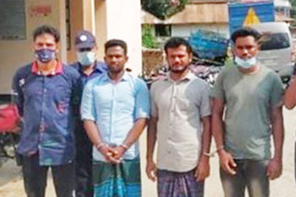 ফরিদপুরে শীর্ষ সন্ত্রাসী বাহিনী প্রধান খাজা সহযোগীসহ আটক