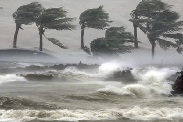 ভারতে ১২ ঘণ্টার মধ্যে আঘাত হানতে পারে ভয়ঙ্কর ঝড় ‘তাওকতে’