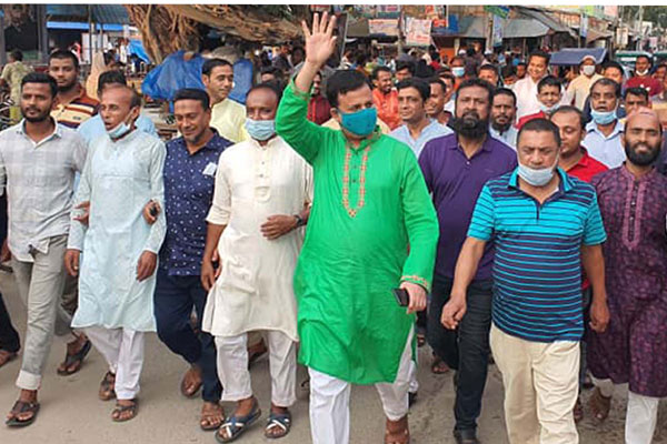 কাহালুতে বিভিন্ন পেশাজীবী মানুষের মধ্যে ঈদের 
শুভেচ্ছা বিনিময় 