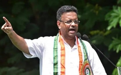 মমতার মন্ত্রিসভার সদস্য ফিরহাদ হাকিম গ্রেফতার