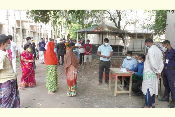 বাড়ি ফিরলেন ভারত ফেরত ৮৬ যাত্রী, ৪ জনের করোনা শনাক্ত