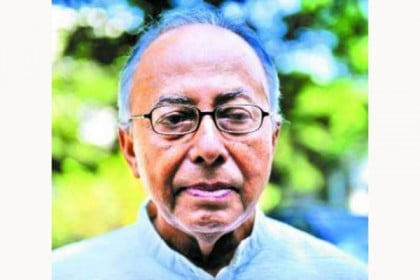 বাংলা একাডেমির নতুন সভাপতি অধ্যাপক রফিকুল 

