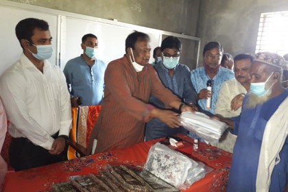 করোনা জনসচেতনতায় ইমামদেরও ভূমিকা রাখতে হবে: বাণিজ্যমন্ত্রী