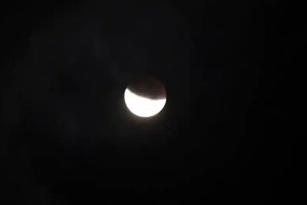 বাংলাদেশে চন্দ্রগ্রহণ ২৬ মে
