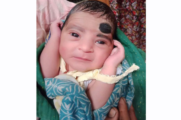 ভুট্টাক্ষেত থেকে নবজাতক উদ্ধার, এলাকা জুড়ে চাঞ্চল্য