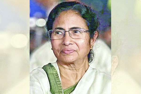 নারদা মামলায় বিপাকে মমতা