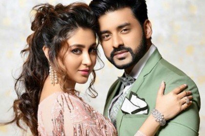 
১০ বছরেও বোঝেননি অঙ্কুশকে ভালোবাসেন কিনা, স্বীকারোক্তি ঐন্দ্রিলার