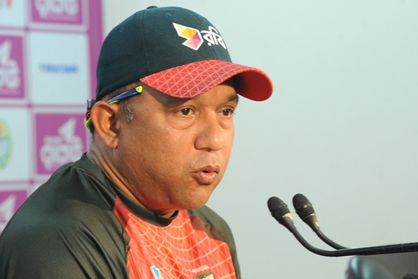 অবশেষে করোনা নেগেটিভ সুজন