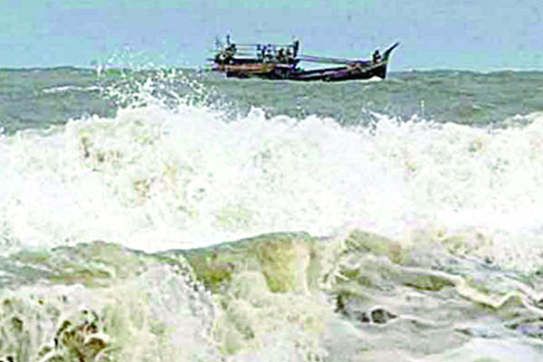 সাগরে লঘুচাপ বন্দরে ১ নম্বর সংকেত