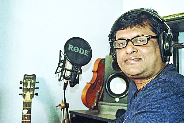 মিলটনের মিউজিক ভিডিও জুলিয়েট