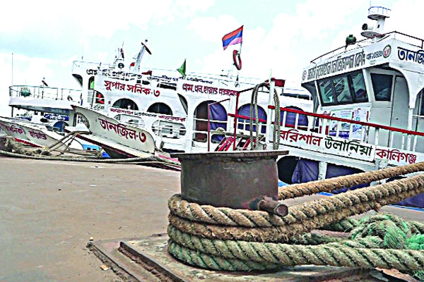 ২০ হাজার শ্রমিকের মানবেতর জীবন