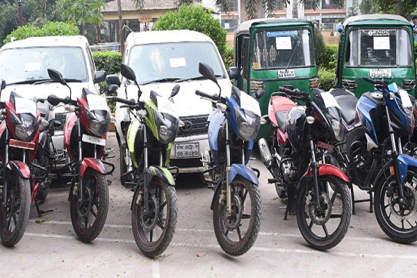 গাড়ি চুরি ও ছিনতাই চক্রের ৬ সদস্য গ্রেফতার