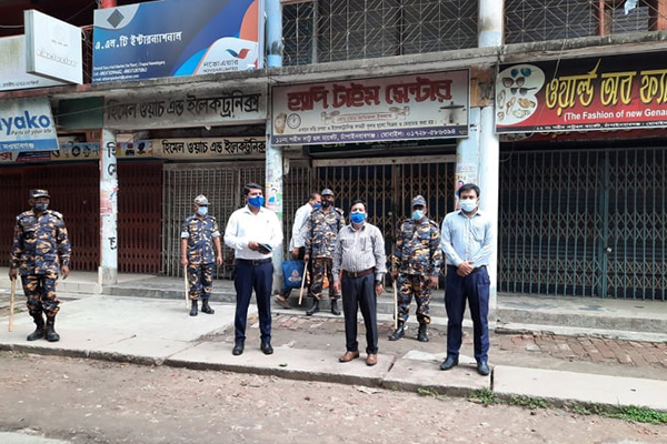 চাঁপাইনবাবগঞ্জে করোনায় আরও ৫ জনের মৃত্যু, আক্রান্ত ৮২ 