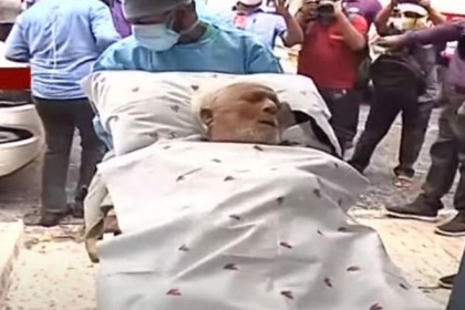 সঙ্কটজনক অবস্থায় হাসপাতালে ভর্তি বুদ্ধদেব ভট্টাচার্য