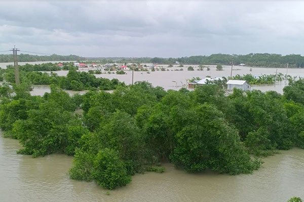 পটুয়াখালীর উপকূল দফায় দফায় প্লাবিত, ব্যাপক ক্ষয়ক্ষতি
