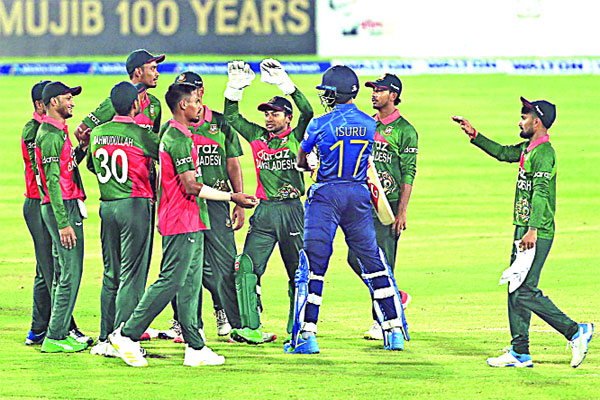শ্রীলঙ্কার বিরুদ্ধে প্রথম সিরিজ জয়