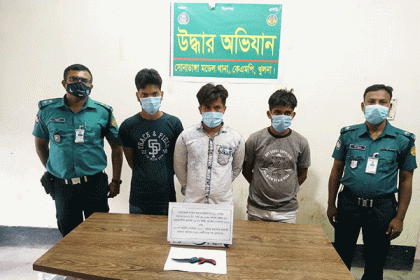 খুলনায় হত্যা মামলার ৩ আসামি গ্রেফতার