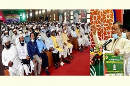 ব্যক্তি ও রাজনৈতিক স্বার্থে ইসলামকে ব্যবহারকারীরা আলেমদের শত্রু: তথ্যমন্ত্রী