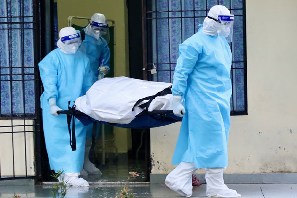 করোনার ছোবলে প্রাণ গেল আরও প্রায় সাড়ে ১১ হাজার মানুষের