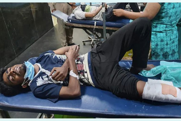 পুলিশকে হামলা করে পালানোর সময় টিকটকার হৃদয়সহ দুইজন গুলিবিদ্ধ