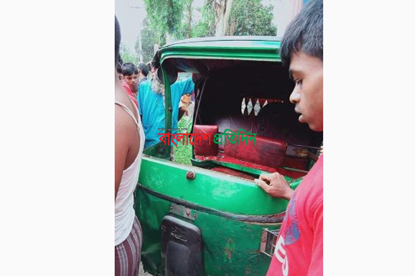 গাইবান্ধায় বাস-সিএনজি সংঘর্ষ, নিহত ২