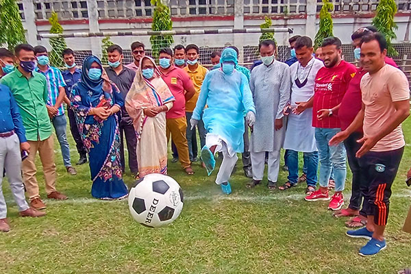 শৈলকুপায় বঙ্গবন্ধু গোল্ডকাপ টুর্নামেন্টের উদ্বোধন 