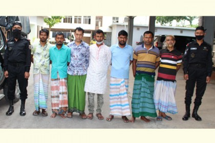 নারায়ণগঞ্জে সাত জুয়াড়ি গ্রেফতার