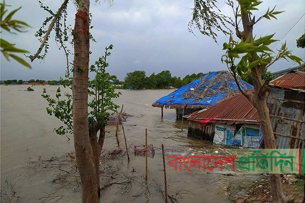 ইয়াসের প্রভাবে সাতক্ষীরায় সর্বশান্ত চিংড়ি চাষিরা