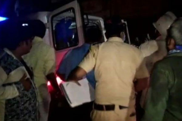 ভারতে বহুতল ভবন ধসে সাতজন নিহত 

