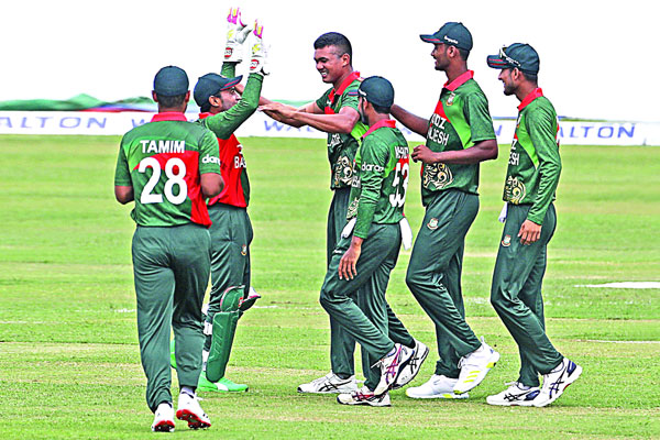 সিরিজ সেরা মুশফিক