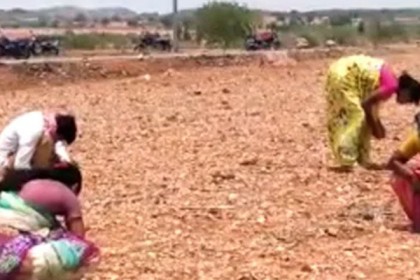 জমি খুঁড়তেই উঠে এল ৩০ ক্যারেটের হীরা!