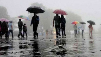 ঢাকায় মুষলধারে বৃষ্টি, অফিসগামী মানুষের দুর্ভোগ চরমে 